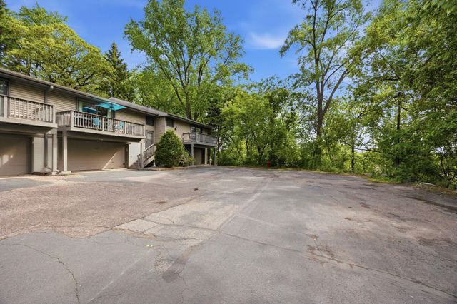 103 30th Avenue NW, New Brighton, MN 55112