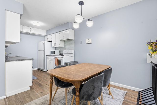 103 30th Avenue NW, New Brighton, MN 55112