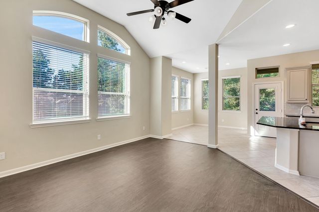 222 Cheswood Forest, Montgomery, TX 77316