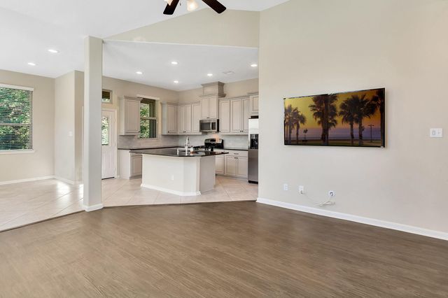 222 Cheswood Forest, Montgomery, TX 77316