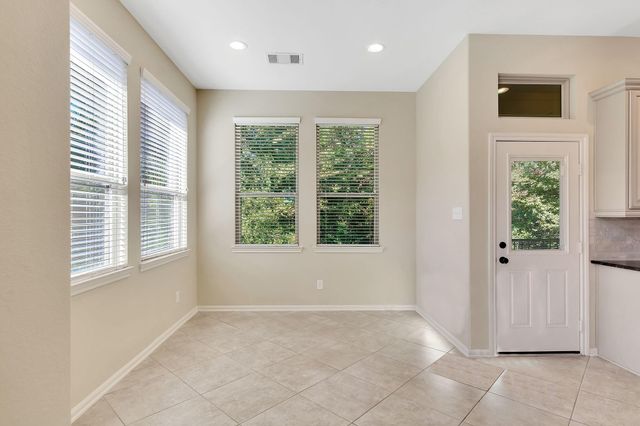 222 Cheswood Forest, Montgomery, TX 77316