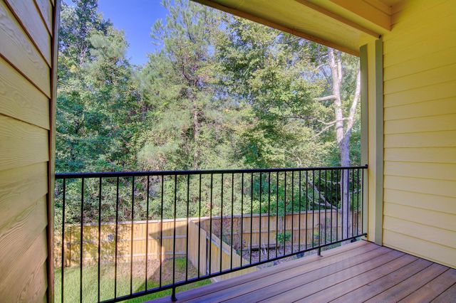 222 Cheswood Forest, Montgomery, TX 77316