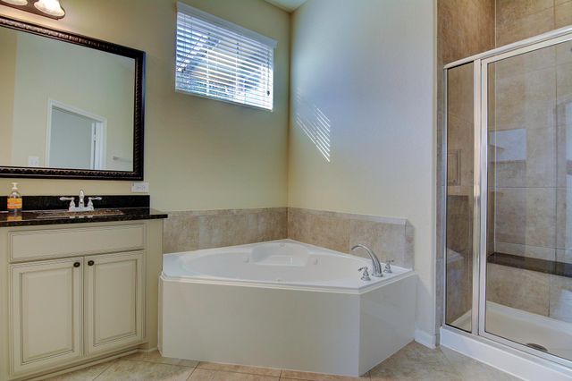222 Cheswood Forest, Montgomery, TX 77316