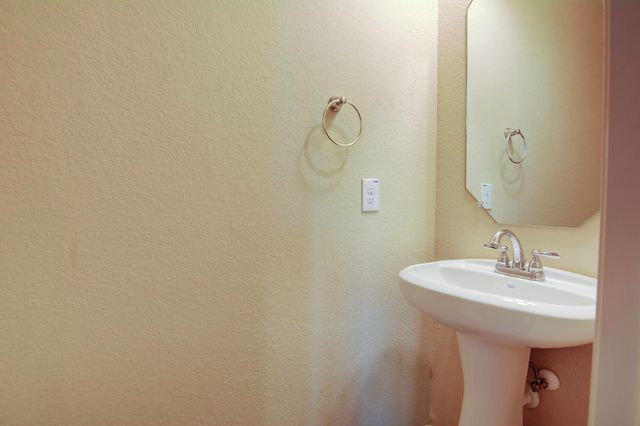 222 Cheswood Forest, Montgomery, TX 77316
