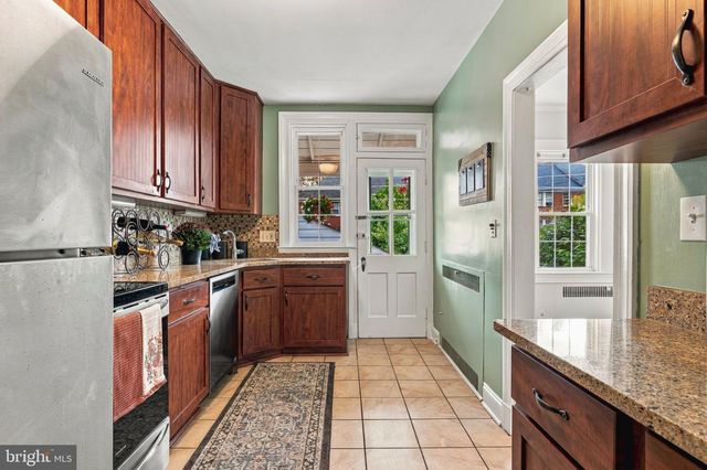 227 HOPKINS RD, Baltimore, MD 21212