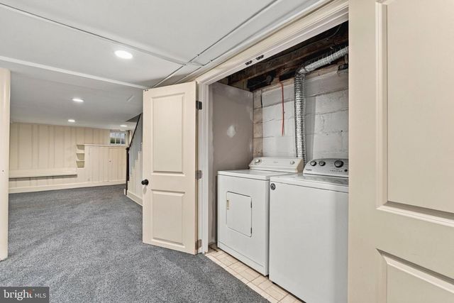 227 HOPKINS RD, Baltimore, MD 21212