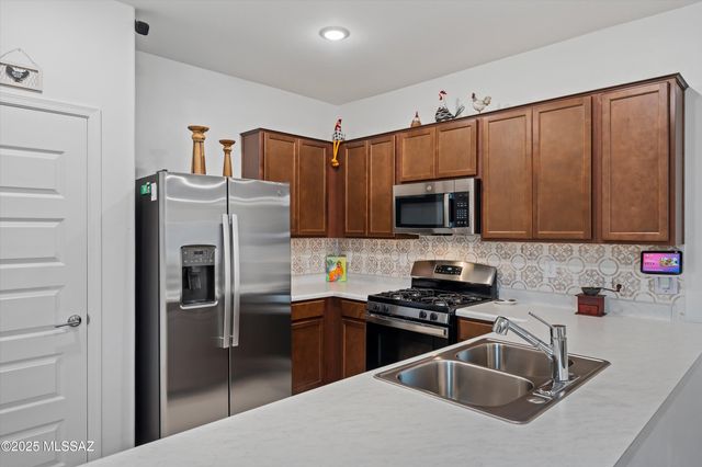 22093 E Cirrus Street, Red Rock, AZ 85145