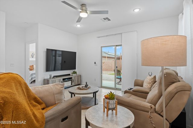 22093 E Cirrus Street, Red Rock, AZ 85145