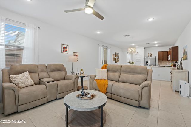 22093 E Cirrus Street, Red Rock, AZ 85145