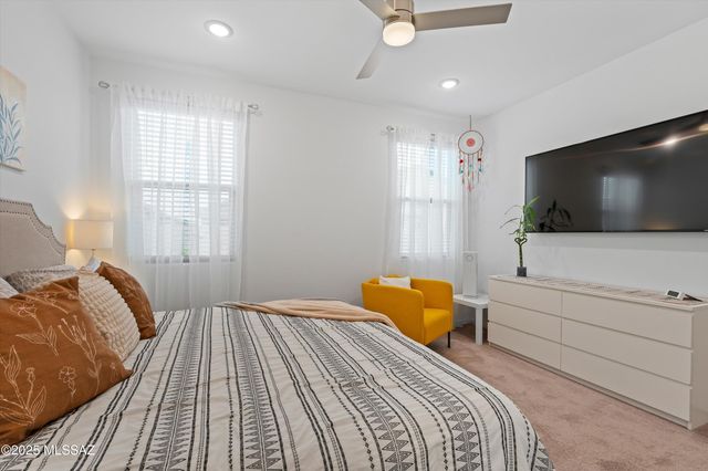 22093 E Cirrus Street, Red Rock, AZ 85145