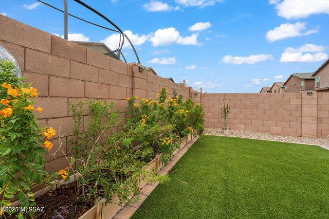 22093 E Cirrus Street, Red Rock, AZ 85145