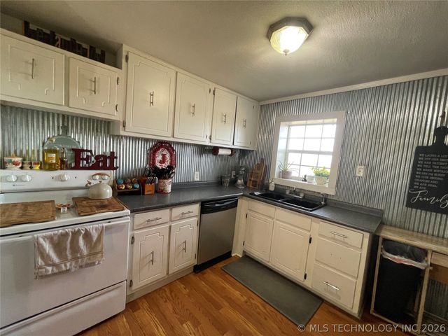 438474 E 350th Road, Big Cabin, OK 74332