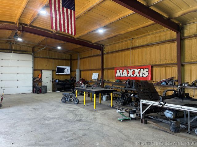 438474 E 350th Road, Big Cabin, OK 74332