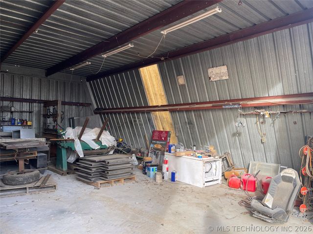 438474 E 350th Road, Big Cabin, OK 74332