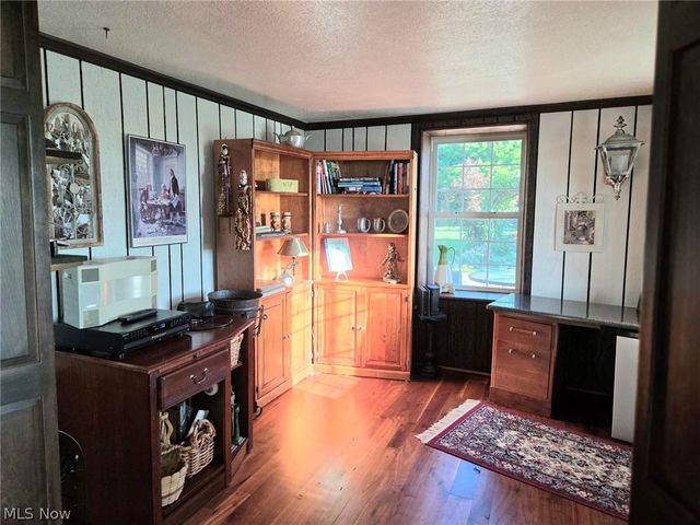 4066 Maplegrove Avenue, Louisville, OH 44641