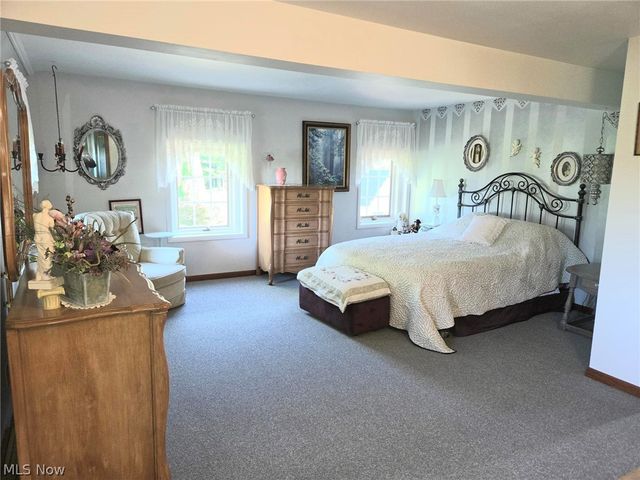 4066 Maplegrove Avenue, Louisville, OH 44641