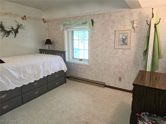 4066 Maplegrove Avenue, Louisville, OH 44641