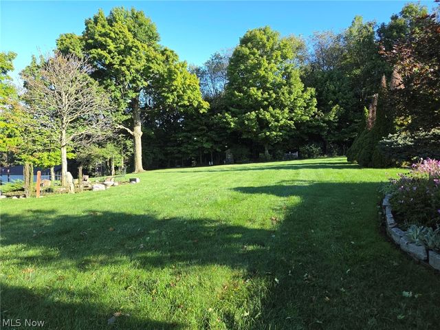 4066 Maplegrove Avenue, Louisville, OH 44641