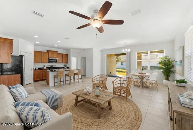 704 Remington Green Drive SE, Palm Bay, FL 32909