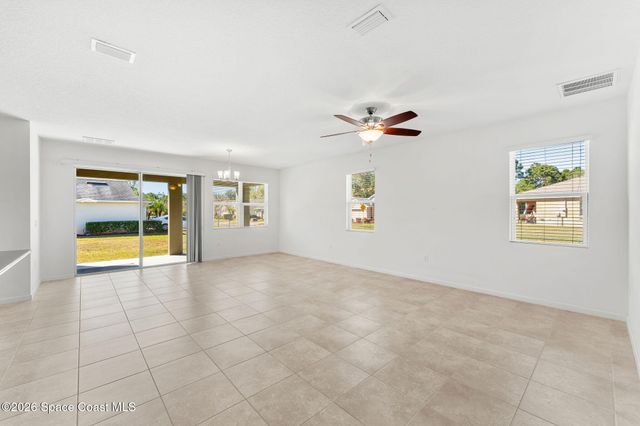 704 Remington Green Drive SE, Palm Bay, FL 32909