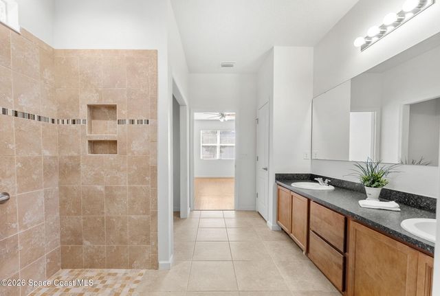 704 Remington Green Drive SE, Palm Bay, FL 32909