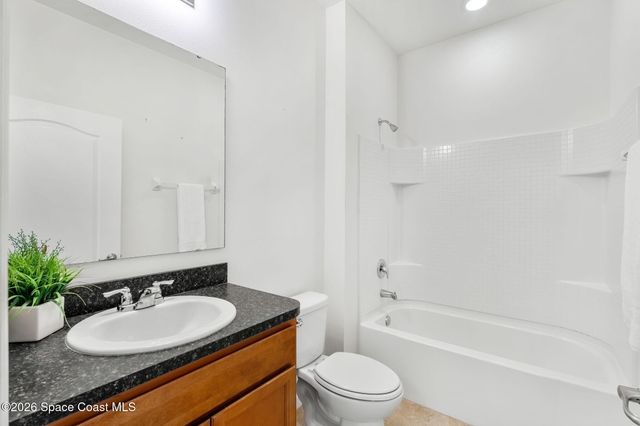 704 Remington Green Drive SE, Palm Bay, FL 32909