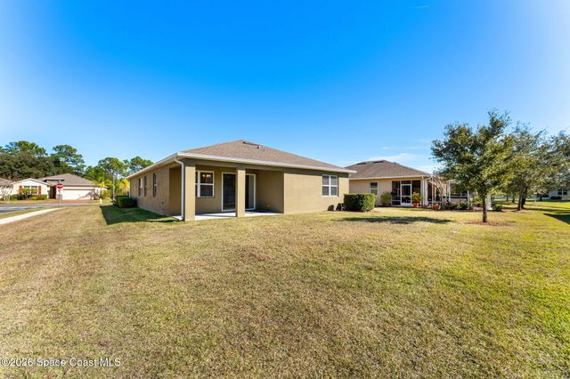 704 Remington Green Drive SE, Palm Bay, FL 32909