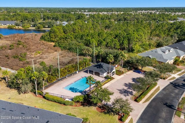 704 Remington Green Drive SE, Palm Bay, FL 32909