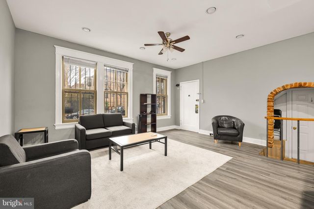 500 9TH ST SE, Washington, DC 20003