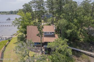 211 Fannie Creek Lane, Sneads Ferry, NC 28460