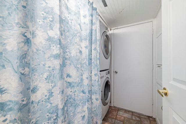 4838 Trailwood Drive, Grand Prairie, TX 75052