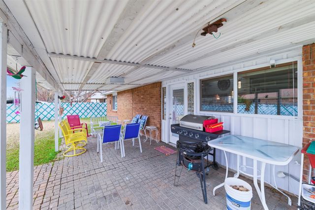 4838 Trailwood Drive, Grand Prairie, TX 75052