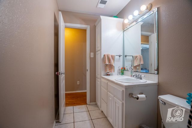 1024 N Bishop Street, San Angelo, TX 76901