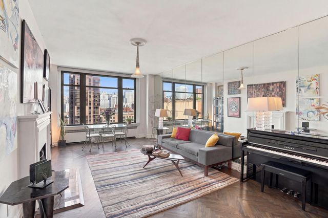 400 E 59th St Apt 16D, New York City, NY 10022