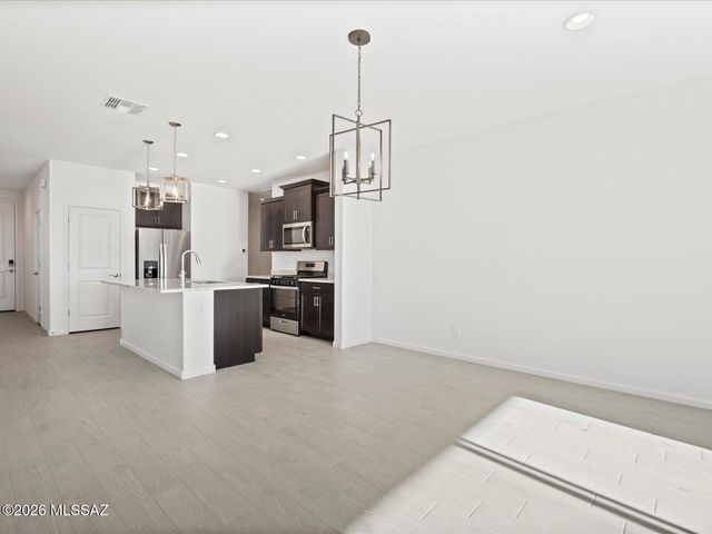 9831 W Las Sendas Way, Marana, AZ 85658