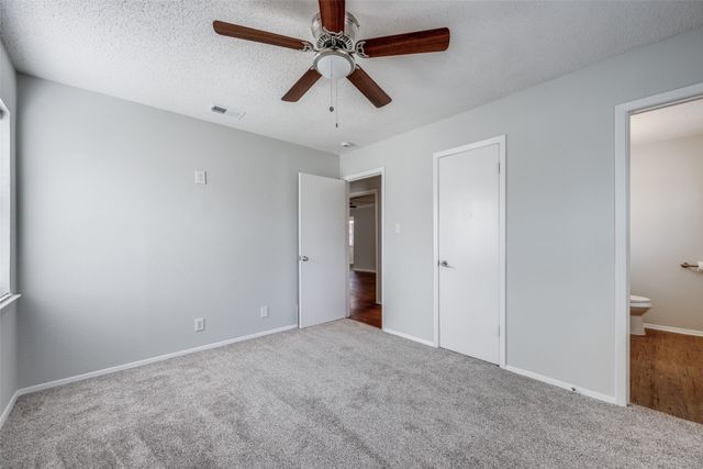 2923 W Day Street, Denison, TX 75020