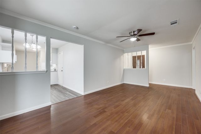 2923 W Day Street, Denison, TX 75020