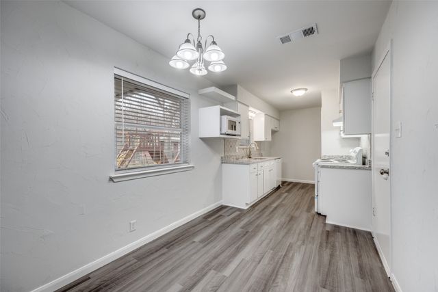 2923 W Day Street, Denison, TX 75020