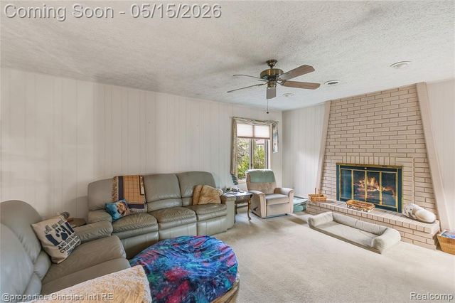 38324 Santa Anna Street, Clinton Township, MI 48036