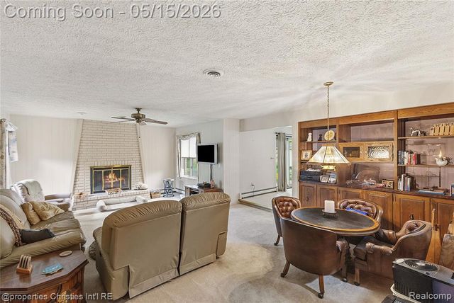 38324 Santa Anna Street, Clinton Township, MI 48036