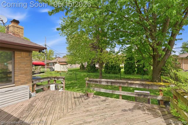 38324 Santa Anna Street, Clinton Township, MI 48036