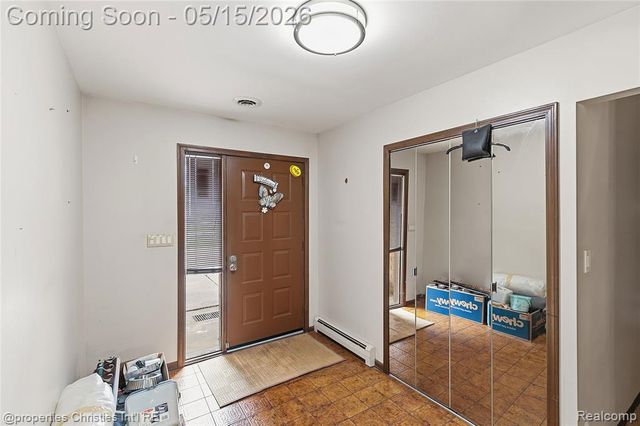 38324 Santa Anna Street, Clinton Township, MI 48036