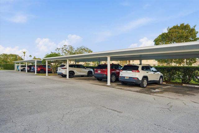 428 Grove Isle Circle 9, Vero Beach, FL 32962