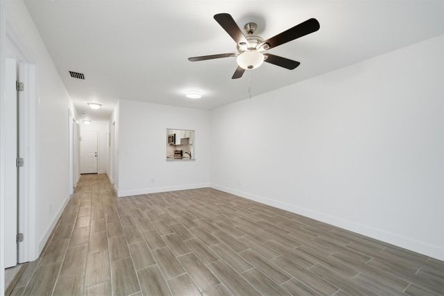 428 Grove Isle Circle 9, Vero Beach, FL 32962