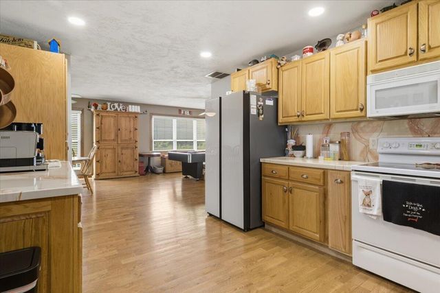 345 State Highway 32, Buffalo, MO 65622