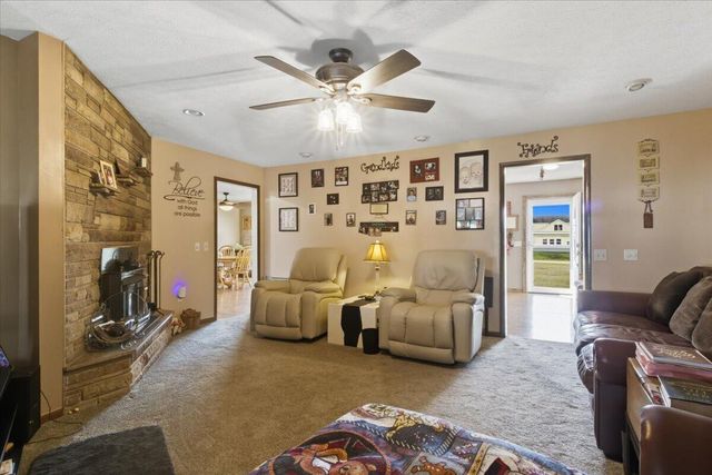 345 State Highway 32, Buffalo, MO 65622