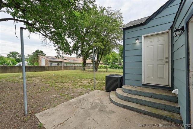 329 E Zion Place, Tulsa, OK 74106