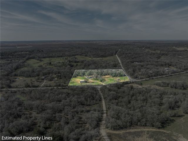 10466 Old Hearne Road, Hearne, TX 77859