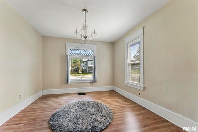 1018-1020 17TH Street 1, Rock Island, IL 61201