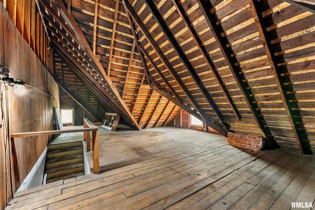 1018-1020 17TH Street 1, Rock Island, IL 61201